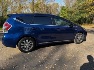 2017 Toyota Prius Alpha I (ZVW40/41) Рестайлинг, синий, 1850000 рублей, вид 4