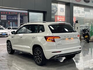 2021 Skoda Karoq DSG7 I, белый, 1785000 рублей, вид 4