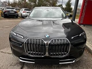 2025 BMW 7 серии 740d xDrive VII (G70), серый, 10910000 рублей, вид 2