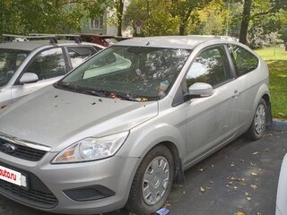 2010 Ford Focus II Рестайлинг, серебристый, 800000 рублей, вид 2