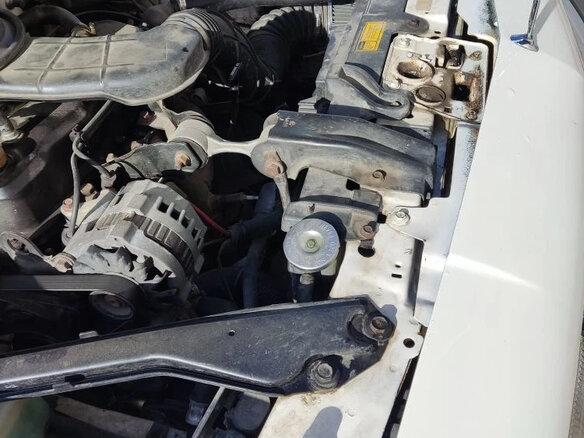 1990 Oldsmobile Cutlass Ciera, белый, 650000 рублей - вид 8