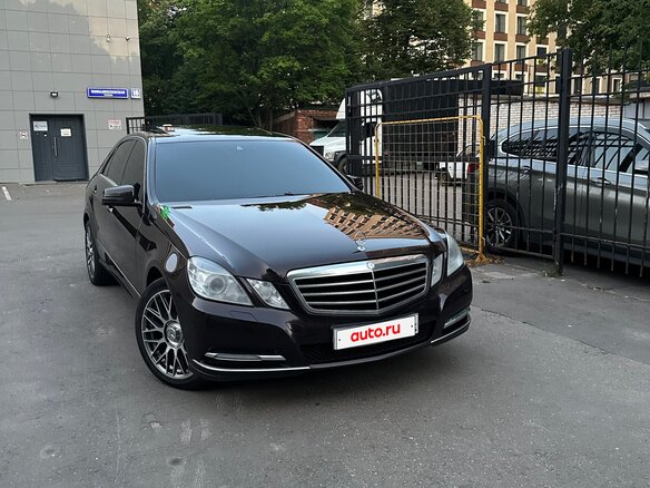 2010 Mercedes-Benz E-Класс 350 IV (W212, S212, C207), коричневый, 1480000 рублей - вид 2