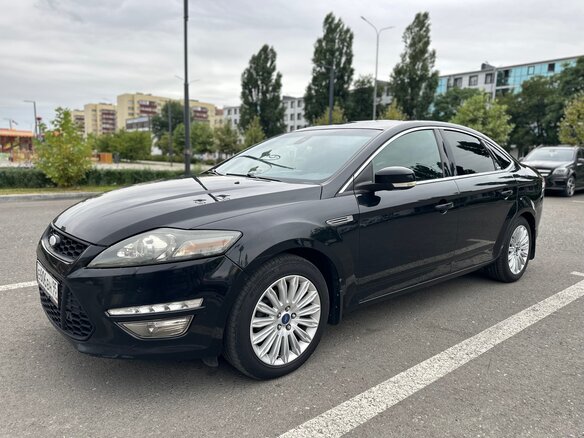 2011 Ford Mondeo IV Рестайлинг, чёрный, 800000 рублей