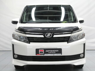 2014 Toyota Voxy III (R80), белый, 1679000 рублей, вид 4