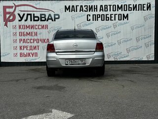 2011 Opel Astra H Рестайлинг, серебристый, 580000 рублей, вид 3