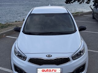 2017 Kia Ceed II Рестайлинг, белый, 1500000 рублей, вид 2