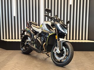 QJMotor SRK 921