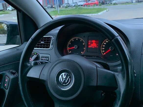 2012 Volkswagen Polo V, синий - вид 24
