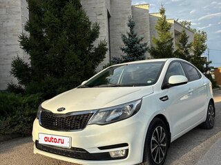 2016 Kia Rio III Рестайлинг, белый, 1250000 рублей, вид 2