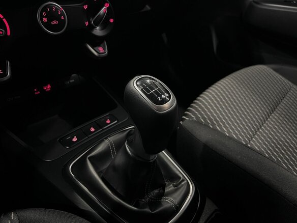 2018 Kia Rio X-Line IV, чёрный, 1355000 рублей - вид 30