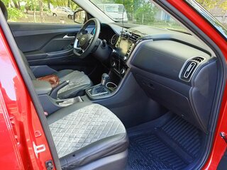 2025 Solaris HC, красный, 2800000 рублей, вид 5