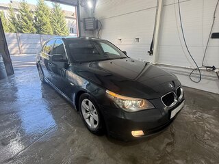 2008 BMW 5 серии 520i V (E60/E61) Рестайлинг, зелёный, 900000 рублей, вид 3