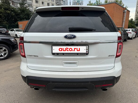 2015 Ford Explorer V, белый - вид 5