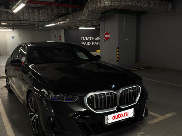 2023 BMW 5 серии 530i xDrive VIII (G60/G61/G68), серый, 7300000 рублей - вид 9