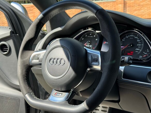 2010 Audi RS 6 II (C6), серый, 3650000 рублей - вид 5