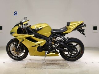 2013 Triumph Daytona 675, золотистый, 577000 рублей, вид 1