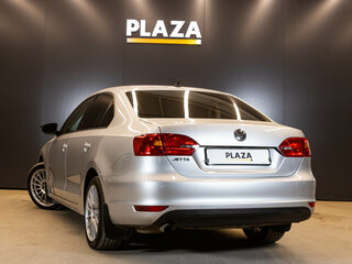 2014 Volkswagen Jetta VI, серебристый, 1092000 рублей, вид 3