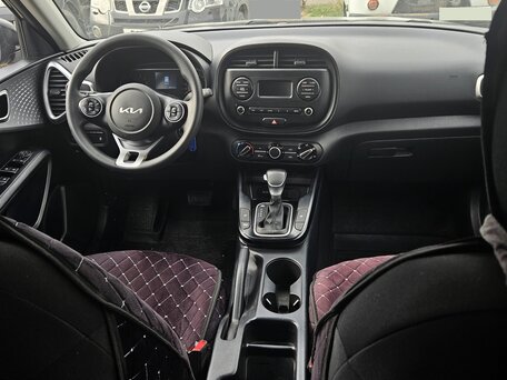 2021 Kia Soul III, чёрный, 1602000 рублей, вид 5