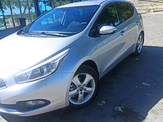 2013 Kia Ceed II, серебристый, 920000 рублей, вид 3