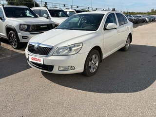 2013 Skoda Octavia II (A5) Рестайлинг, белый, 1086000 рублей, вид 1