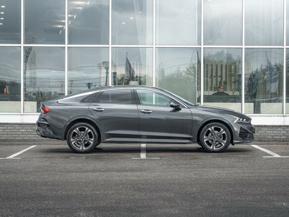 2020 Kia K5 III, серый, 2249000 рублей - вид 4