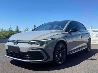 2022 Volkswagen Golf VIII, серый, 1576000 рублей, вид 1