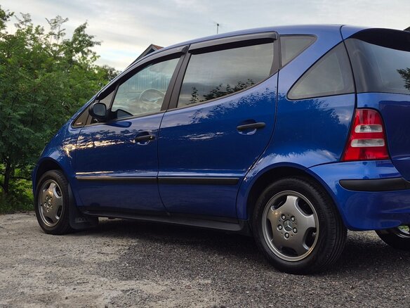 2001 Mercedes-Benz A-Класс 140 Long I (W168) Рестайлинг, синий, 330000 рублей - вид 3