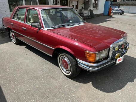 1978 Mercedes-Benz S-Класс 280 I (W116), красный, 1250000 рублей, вид 3