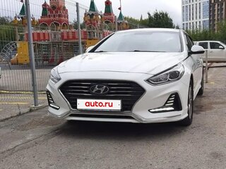 2019 Hyundai Sonata VII (LF) Рестайлинг, белый, 1600000 рублей, вид 1