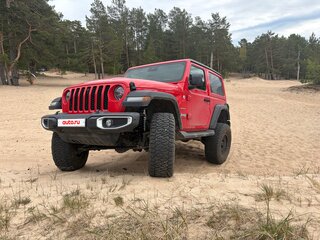2021 Jeep Wrangler IV (JL), красный, 5000000 рублей, вид 1