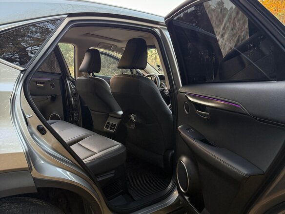 2018 Lexus NX 300 I Рестайлинг, серебристый, 3700000 рублей - вид 8