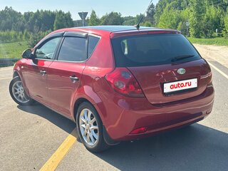 2008 Kia Ceed I, красный, 380000 рублей, вид 3