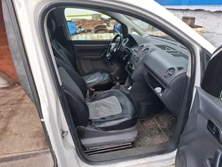 2011 Volkswagen Caddy III Рестайлинг, белый, 430000 рублей, вид 4