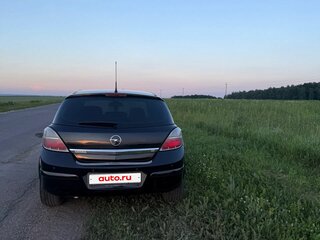 2008 Opel Astra H Рестайлинг, чёрный, 450000 рублей, вид 2