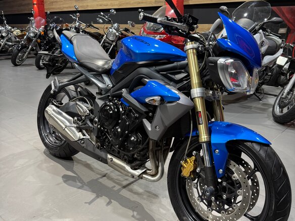 2015 Triumph Street Triple, синий, 545000 рублей - вид 16