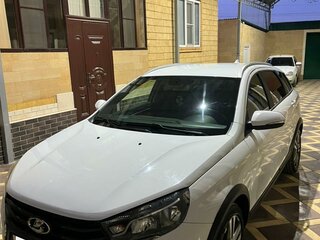 2018 Lada (ВАЗ) Vesta SW Cross I, белый, 1050000 рублей, вид 2