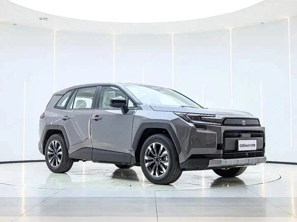 2026 Toyota RAV4 VI (XA60), серый, 4500000 рублей - вид 2