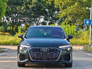 2022 Audi A3 Sportback 35 TFSI IV (8Y), зелёный, 2430535 рублей, вид 2