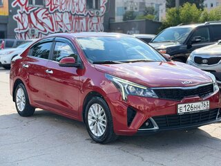 2021 Kia Rio IV Рестайлинг, красный, 1750000 рублей, вид 3