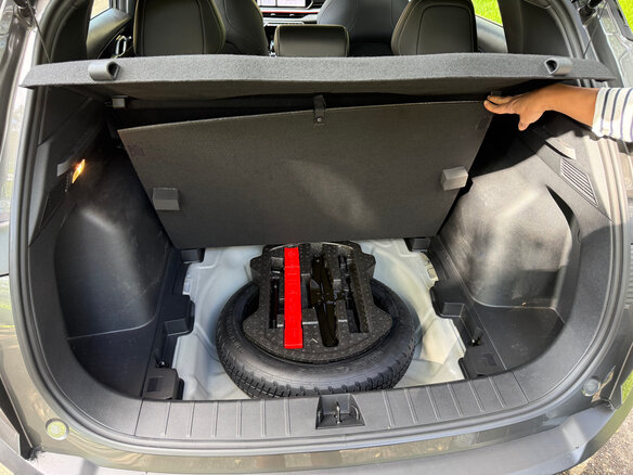2024 Geely Coolray (Binyue Cool) I Рестайлинг, серый, 2149000 рублей - вид 26