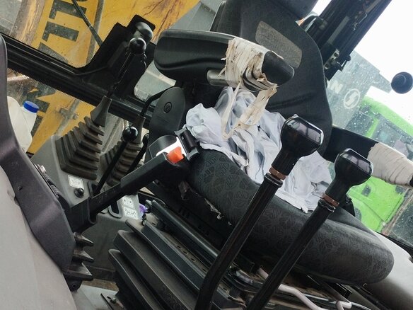 2019 New Holland B80B, жёлтый, 4214000 рублей - вид 8