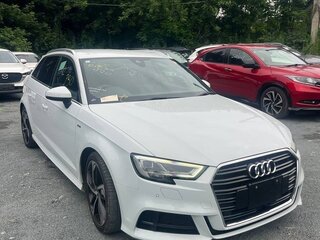 2018 Audi A3 III (8V) Рестайлинг, белый, 1980000 рублей, вид 4