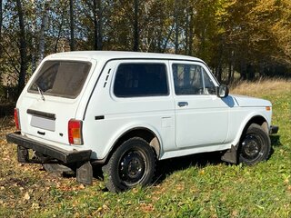 1998 Lada (ВАЗ) 2121 (4x4) I Рестайлинг, белый, 167000 рублей, вид 3
