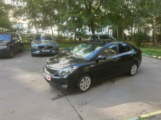 2015 Kia Rio III Рестайлинг, чёрный, 540000 рублей, вид 1