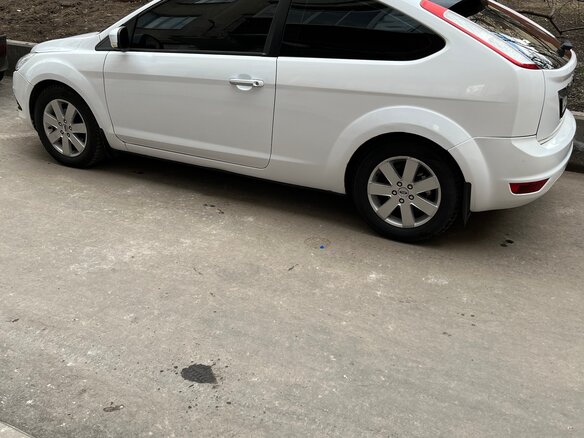 2010 Ford Focus II Рестайлинг, белый, 420000 рублей - вид 9