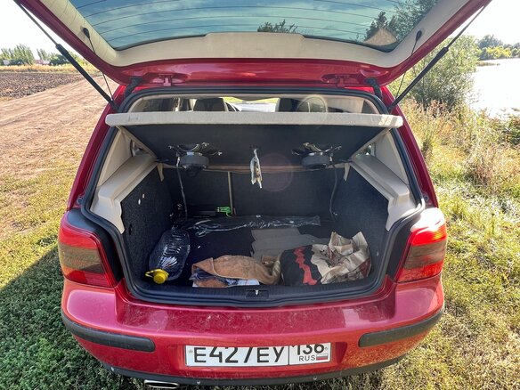 2003 Volkswagen Golf IV, красный, 458000 рублей - вид 12