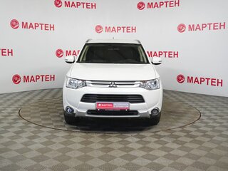 2014 Mitsubishi Outlander III Рестайлинг, белый, 1428000 рублей, вид 2