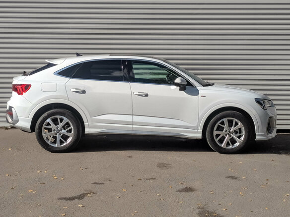 2021 Audi Q3 35 TFSI II (F3), белый - вид 4