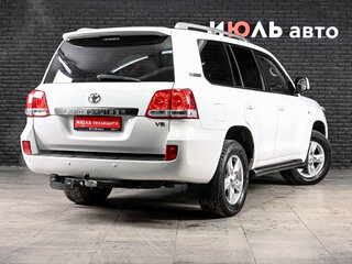 2011 Toyota Land Cruiser 200 Series, белый, 3175000 рублей, вид 4