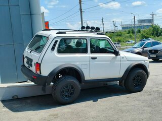 2024 Lada (ВАЗ) Niva Legend Bronto I, белый, 1594300 рублей, вид 4